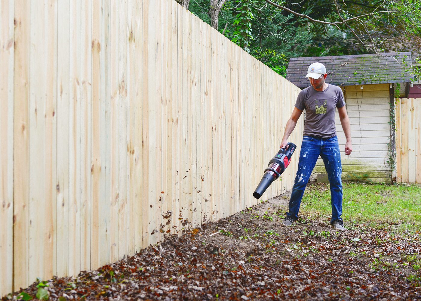 Our 3 day 'Flip the Yard' backyard makeover with Troy-Bilt | via Yellow Brick Home