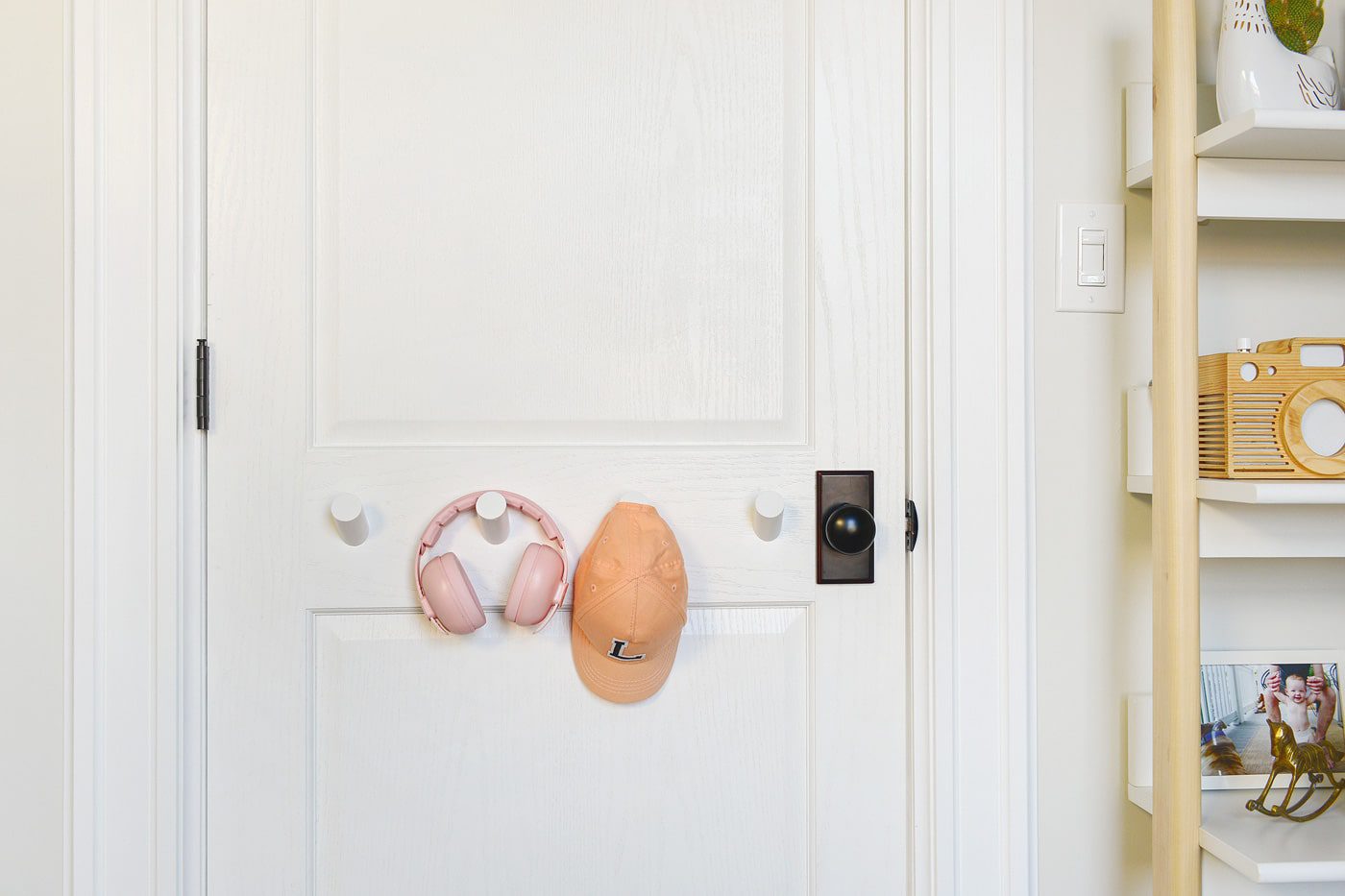 Cute and easy DIY dowel hooks // via Yellow Brick Home