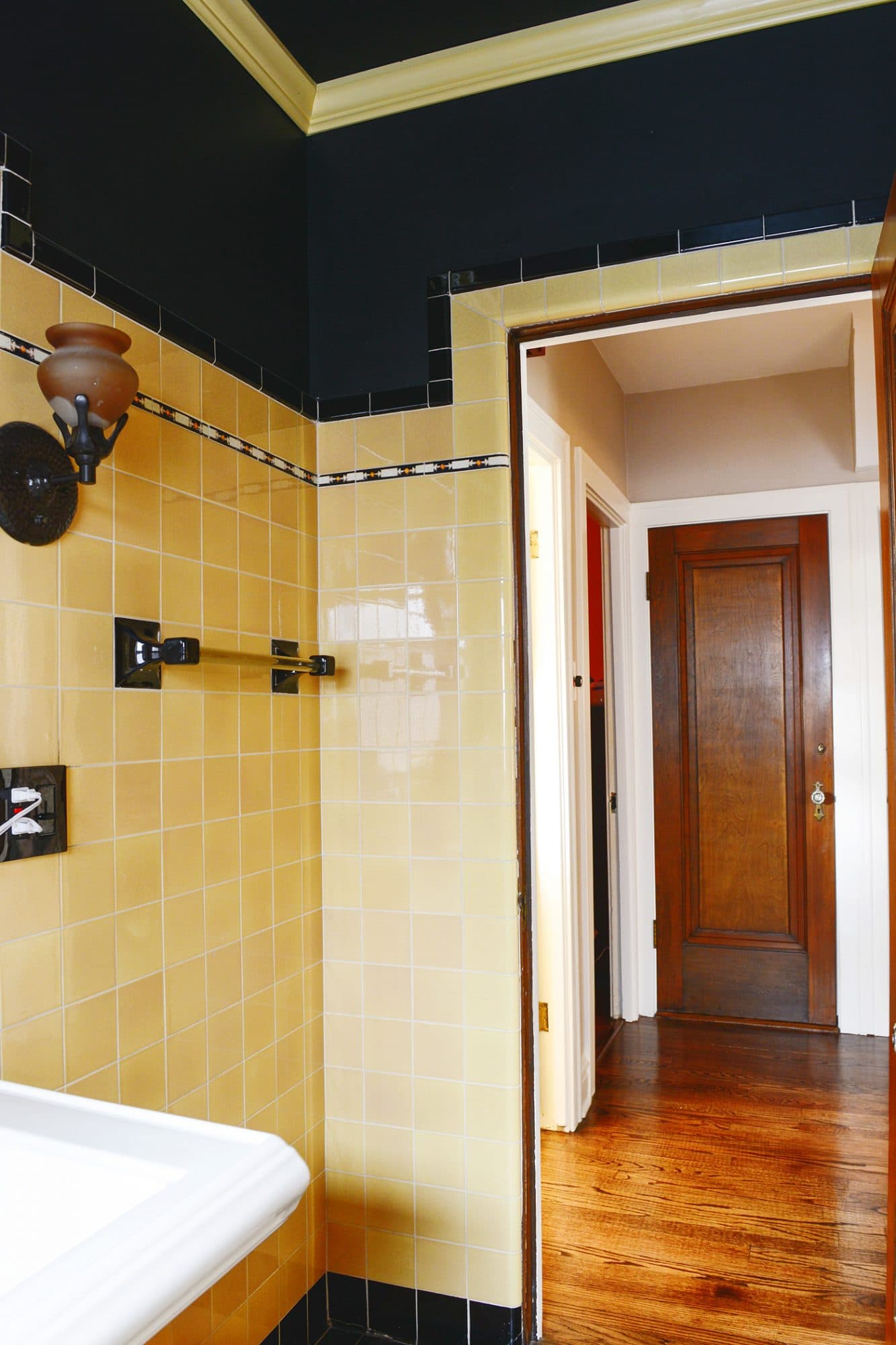How To Refresh a Vintage Bathroom + Keep the Charm: I of II - Yellow ...