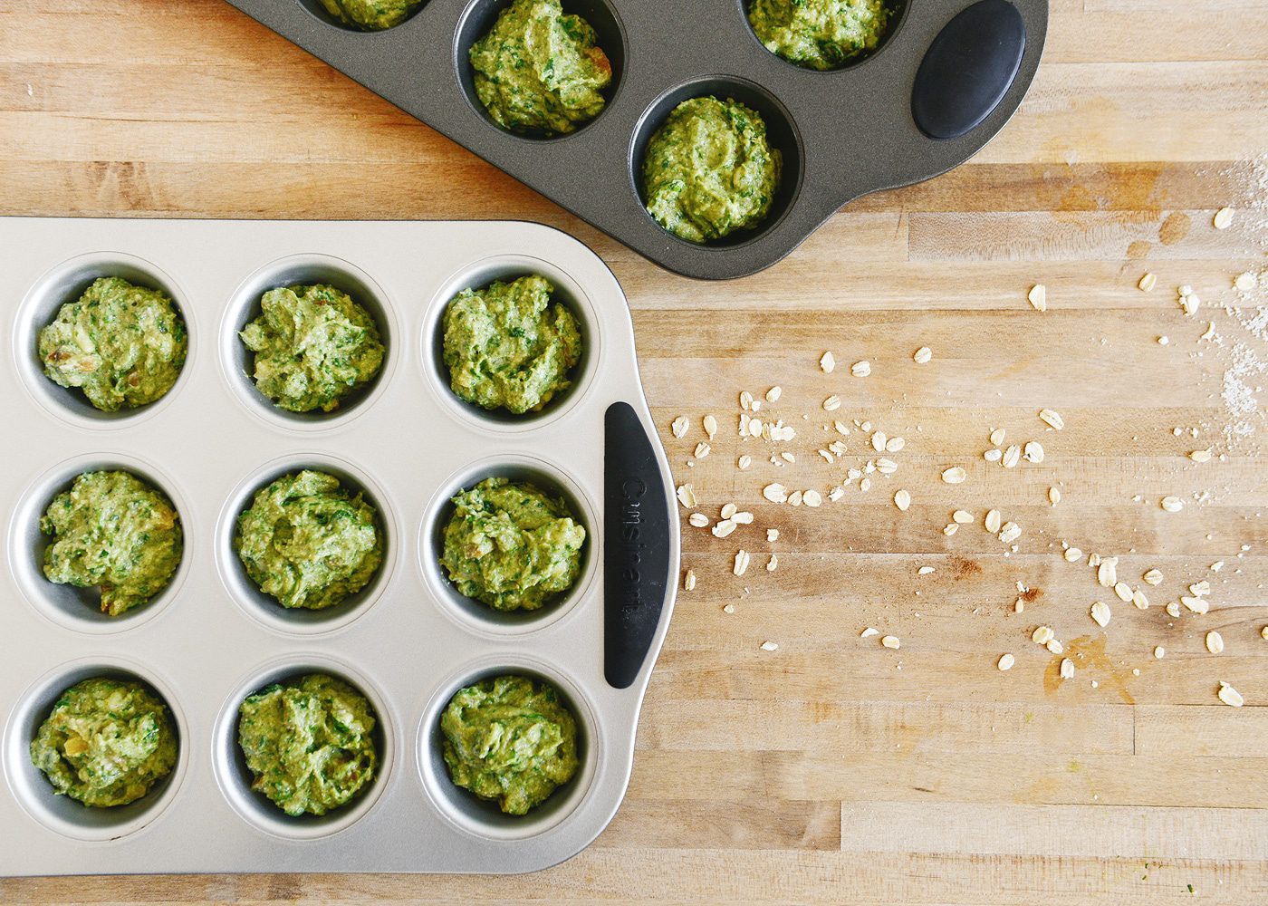 healthy toddler banana muffins (packed full of spinach!) | via Yellow Brick Home