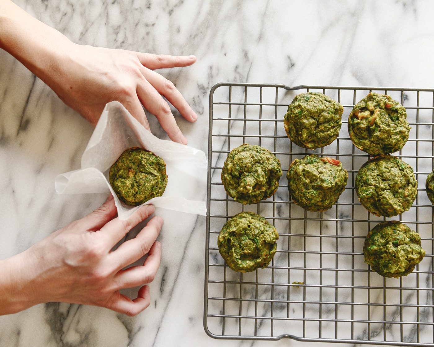 healthy toddler banana muffins (packed full of spinach!) | via Yellow Brick Home