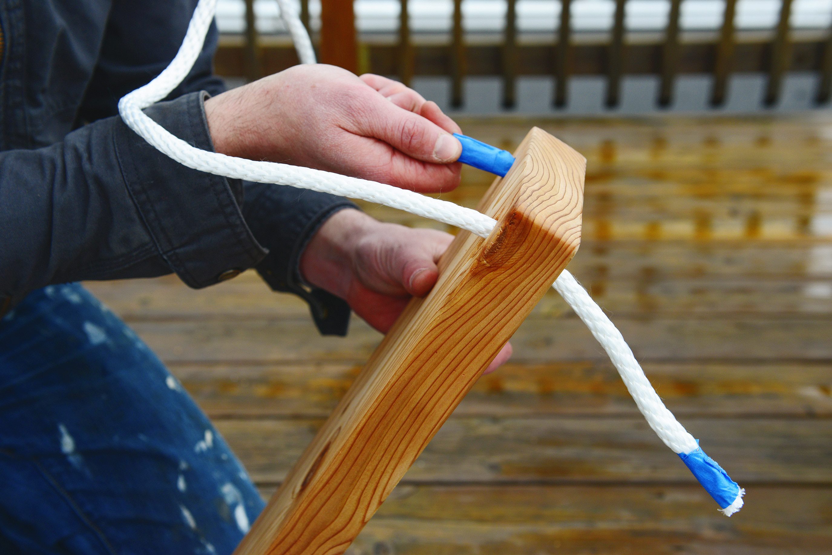 How to make a DIY rope swing // via Yellow Brick Home