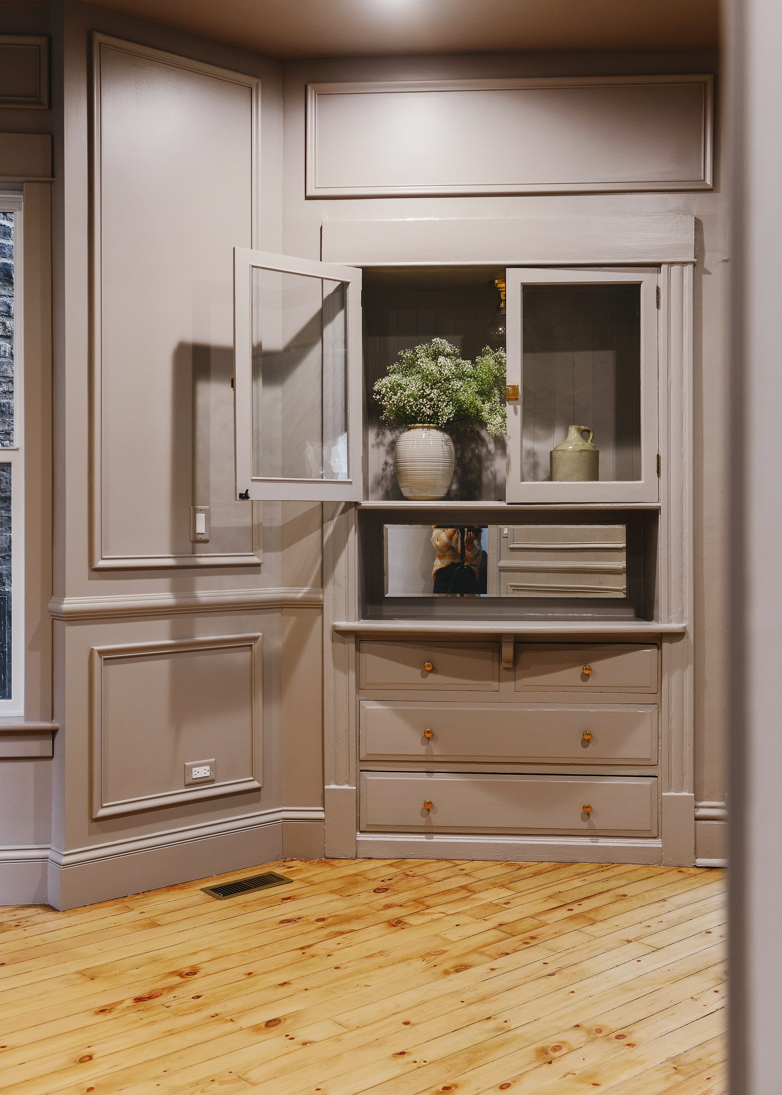 Full view of the vintage built-in hutch that was restored! | via Yellow Brick Home