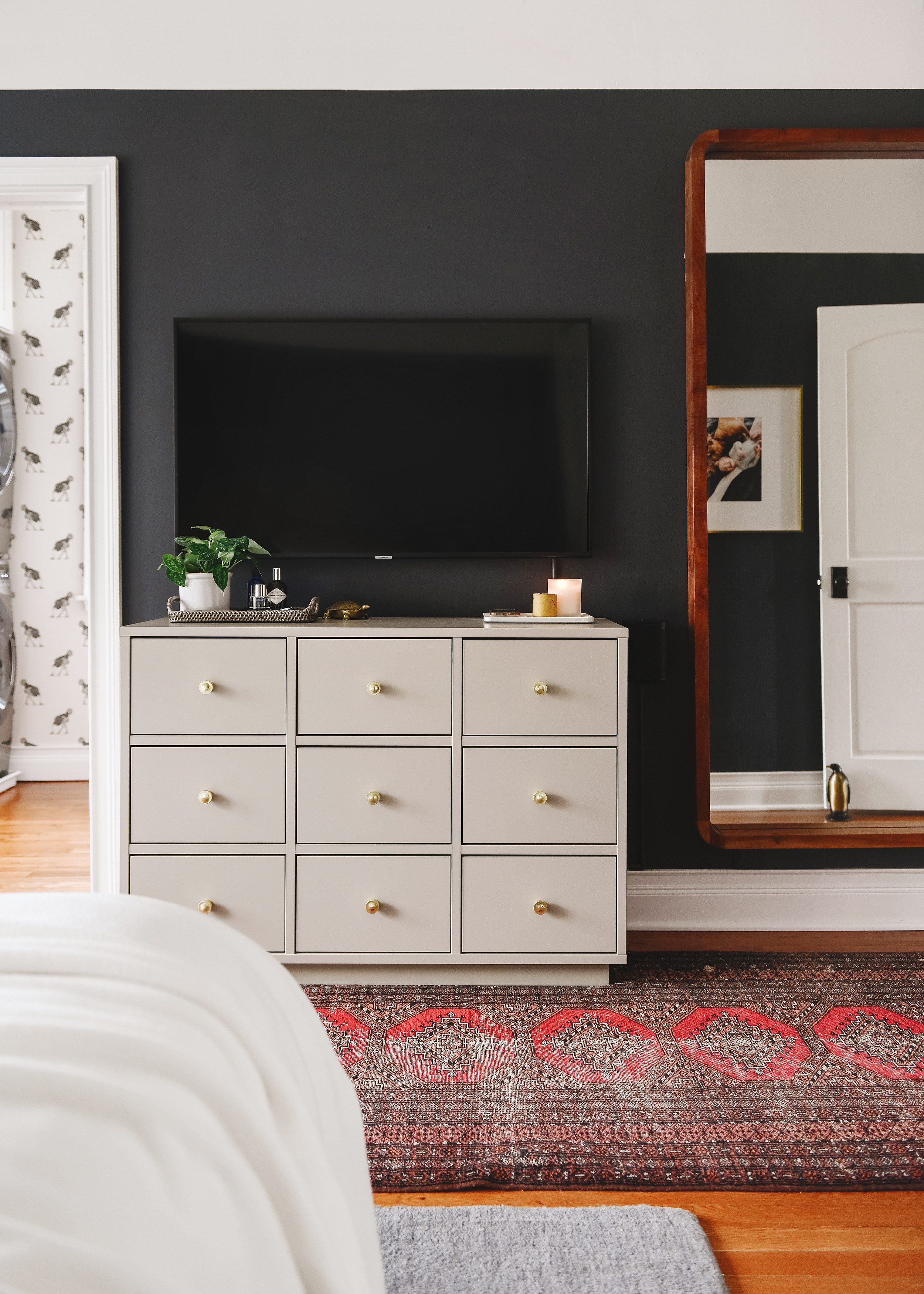 The completed dresser with upgraded brass knobs // via yelllow brick home