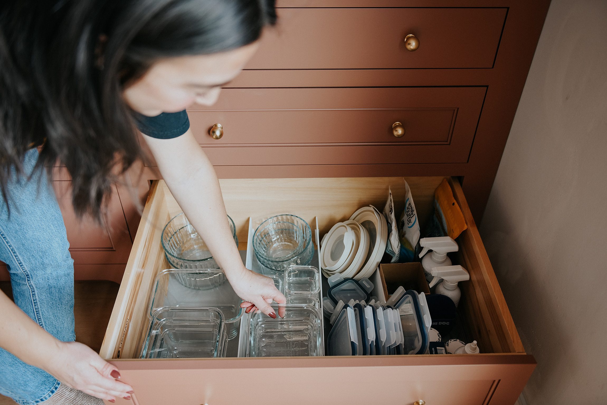 Our favorite drawer dividers, via Yellow Brick Home // kitchen organization ideas