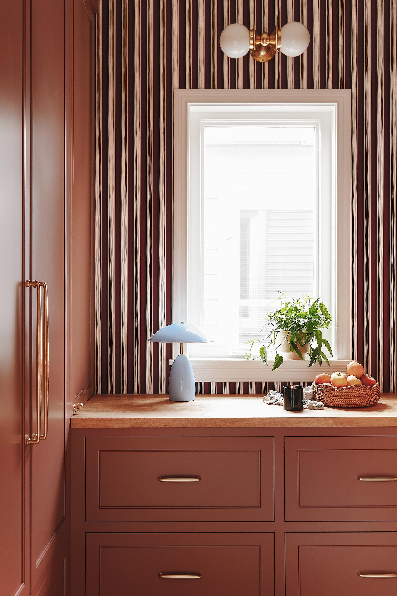 The completed pantry in all its' glory // via Yellow Brick Home